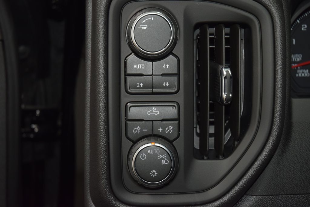 2026 Chevrolet Silverado 1500 4WD Crew Cab 147" Custom Trail Boss - 23062299 - 36