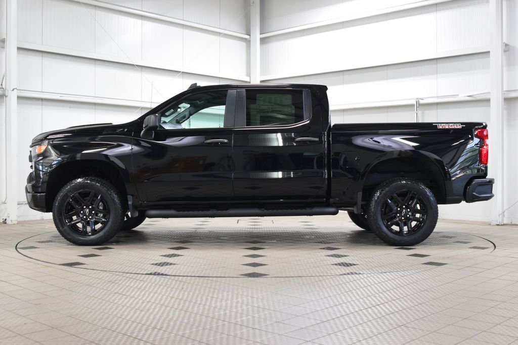 2026 Chevrolet Silverado 1500 4WD Crew Cab 147" Custom Trail Boss - 23062299 - 3