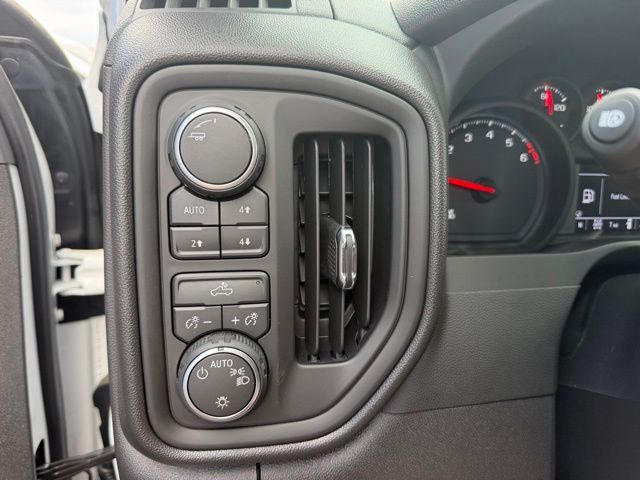 2026 Chevrolet Silverado 1500 4WD Crew Cab 147" Custom Trail Boss - 23043422 - 9