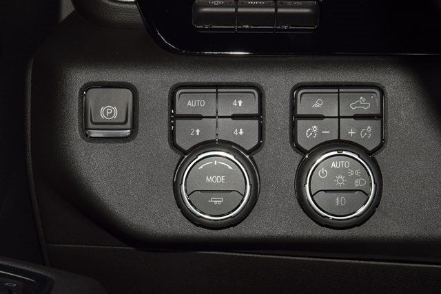 2026 Chevrolet Silverado 1500 4WD Crew Cab 147" High Country - 22946656 - 35