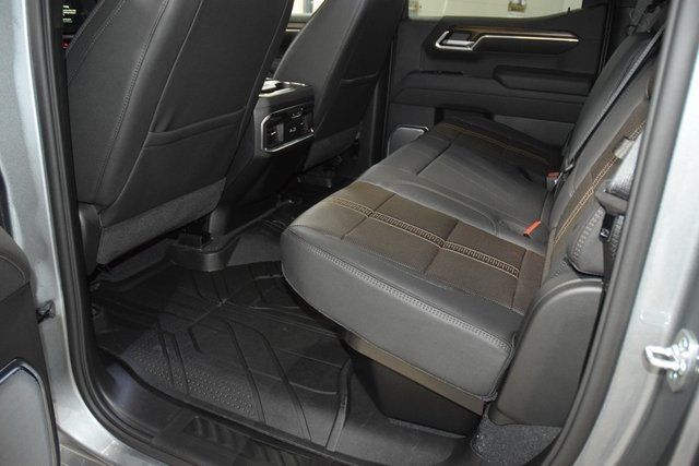 2026 Chevrolet Silverado 1500 4WD Crew Cab 147" High Country - 22946656 - 43