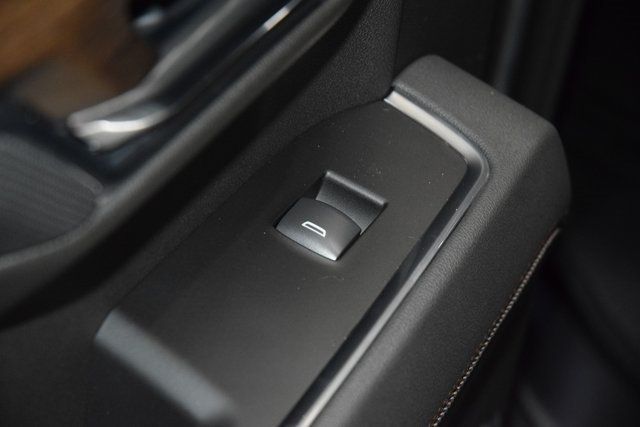 2026 Chevrolet Silverado 1500 4WD Crew Cab 147" High Country - 22946656 - 47