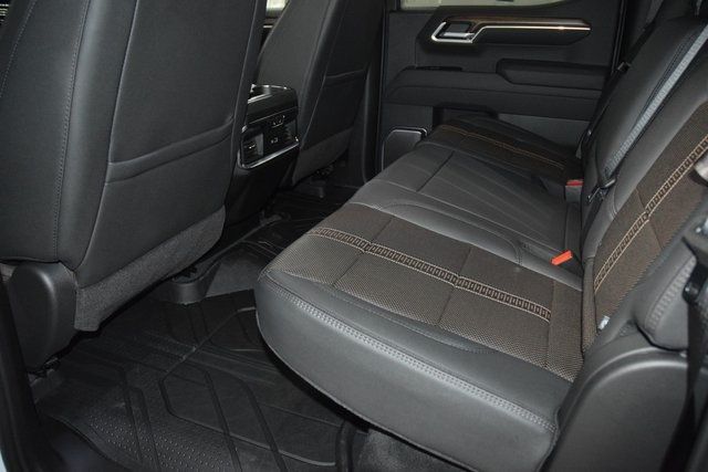 2026 Chevrolet Silverado 1500 4WD Crew Cab 147" High Country - 22951959 - 43