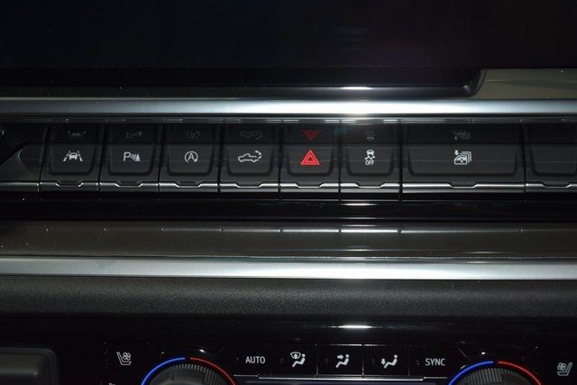 2026 Chevrolet Silverado 1500 4WD Crew Cab 147" High Country - 22951995 - 33