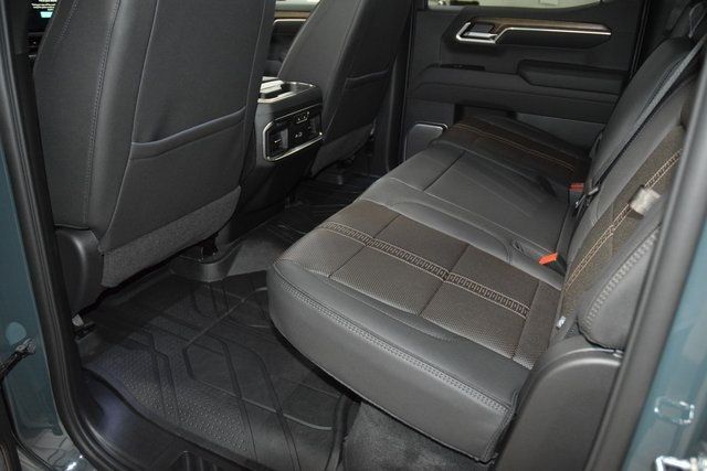 2026 Chevrolet Silverado 1500 4WD Crew Cab 147" High Country - 22951995 - 44