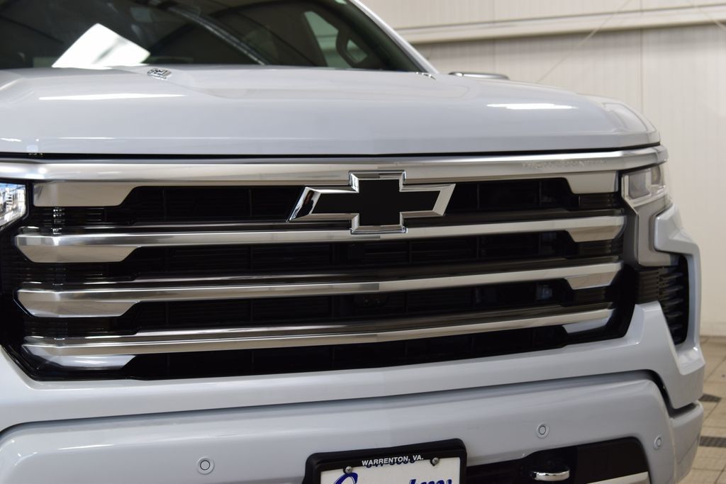 2026 Chevrolet Silverado 1500 4WD Crew Cab 147" High Country - 22990190 - 10
