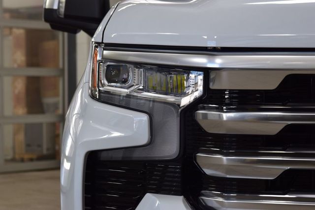 2026 Chevrolet Silverado 1500 4WD Crew Cab 147" High Country - 22990190 - 11
