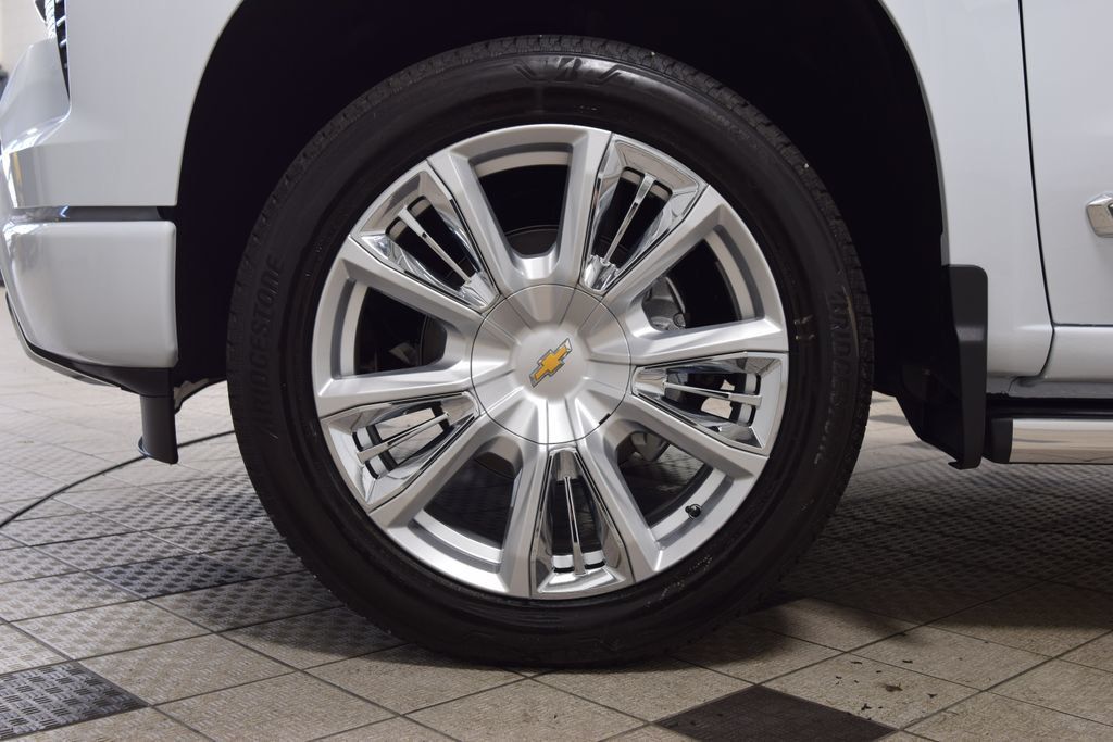 2026 Chevrolet Silverado 1500 4WD Crew Cab 147" High Country - 22990190 - 27