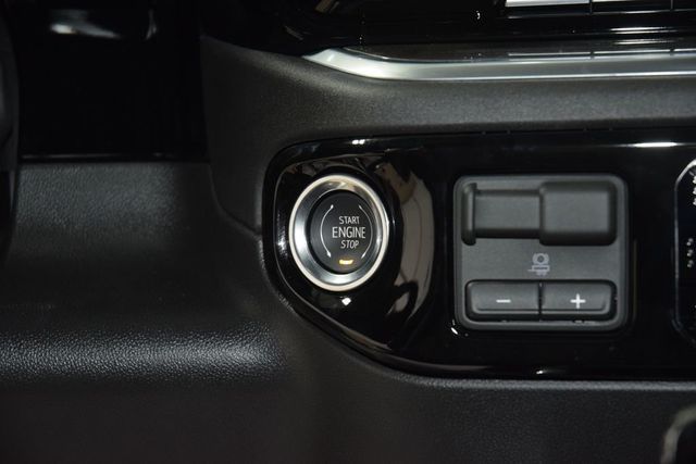 2026 Chevrolet Silverado 1500 4WD Crew Cab 147" High Country - 22990190 - 34