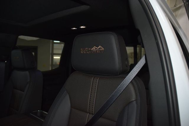 2026 Chevrolet Silverado 1500 4WD Crew Cab 147" High Country - 22990190 - 41