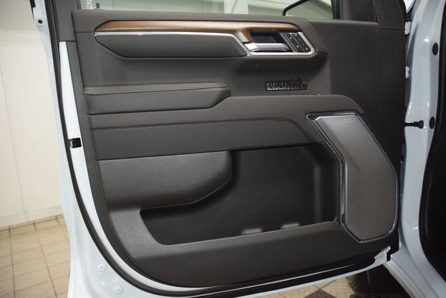 2026 Chevrolet Silverado 1500 4WD Crew Cab 147" High Country - 22990190 - 45