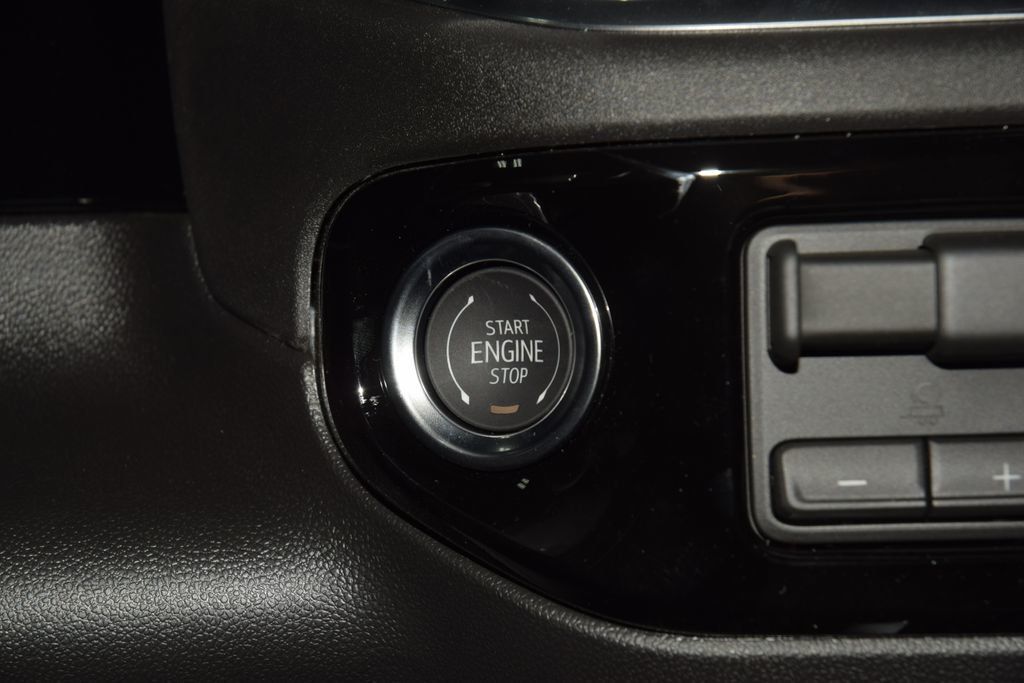 2026 Chevrolet Silverado 1500 4WD Crew Cab 147" High Country - 22990242 - 34