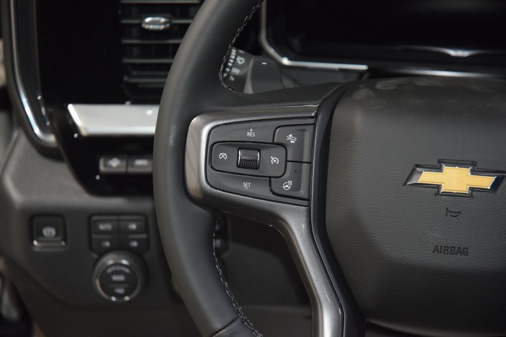 2026 Chevrolet Silverado 1500 4WD Crew Cab 147" High Country - 22990242 - 37