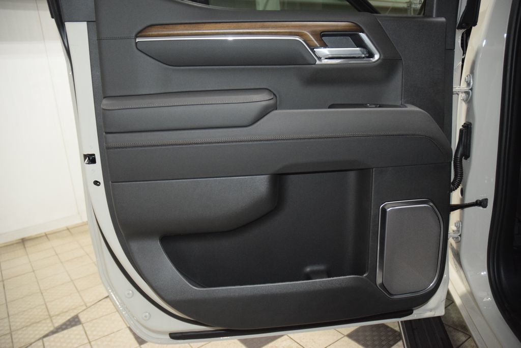 2026 Chevrolet Silverado 1500 4WD Crew Cab 147" High Country - 22990242 - 43