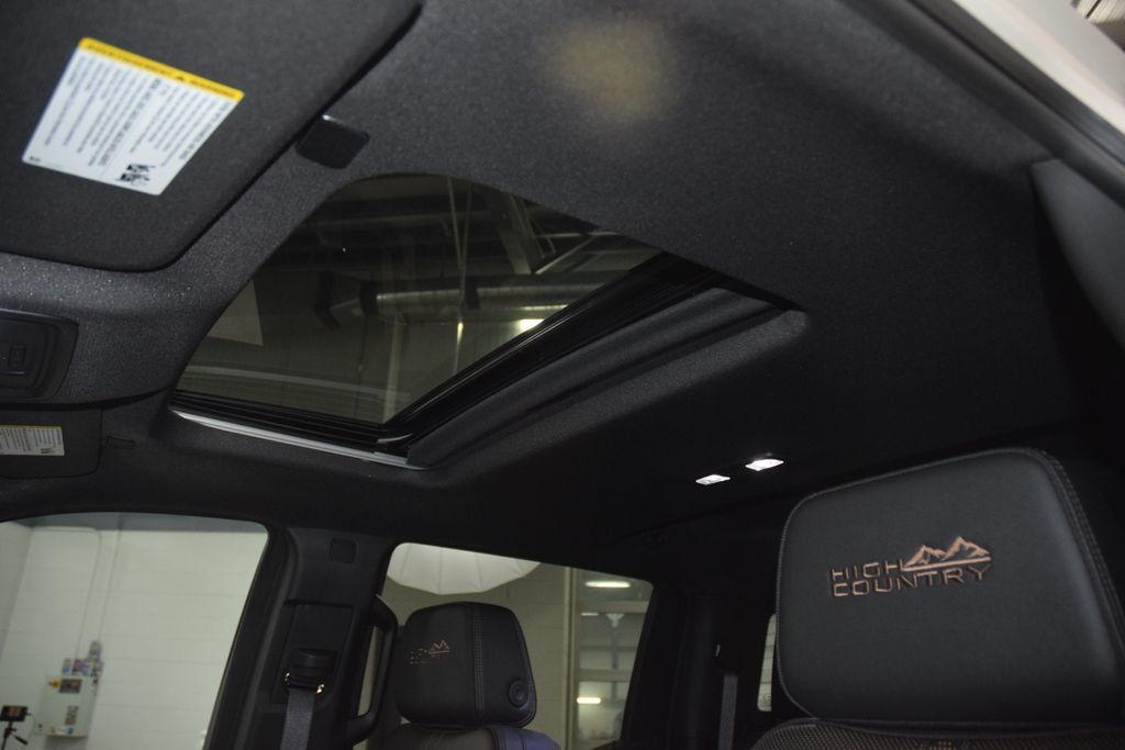 2026 Chevrolet Silverado 1500 4WD Crew Cab 147" High Country - 22990242 - 48