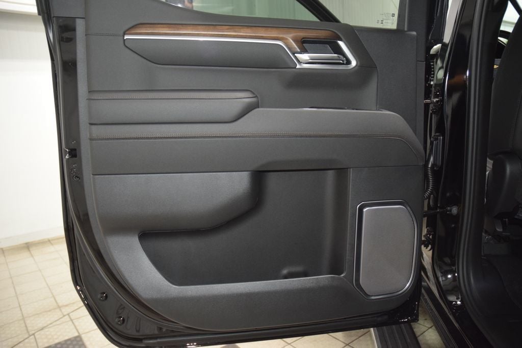 2026 Chevrolet Silverado 1500 4WD Crew Cab 147" High Country - 23013681 - 46