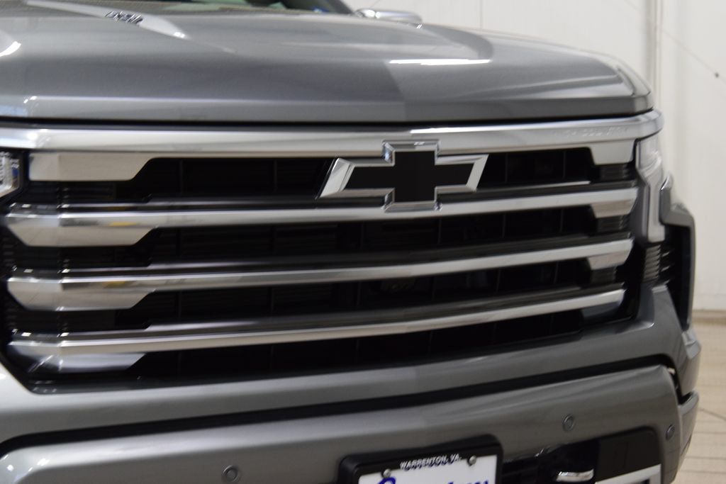 2026 Chevrolet Silverado 1500 4WD Crew Cab 147" High Country - 23013685 - 10