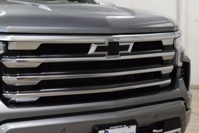 2026 Chevrolet Silverado 1500 4WD Crew Cab 147" High Country - 23013685 - 10