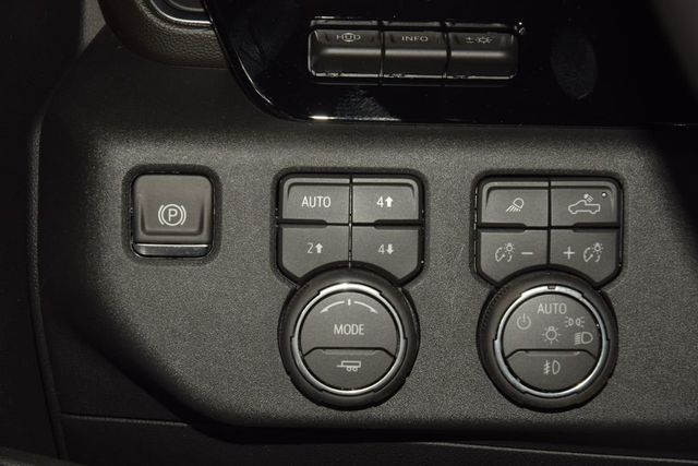 2026 Chevrolet Silverado 1500 4WD Crew Cab 147" High Country - 23013685 - 35