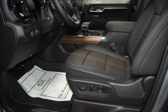 2026 Chevrolet Silverado 1500 4WD Crew Cab 147" High Country - 23013685 - 40