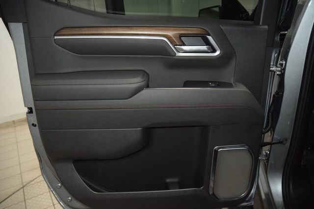 2026 Chevrolet Silverado 1500 4WD Crew Cab 147" High Country - 23013685 - 46