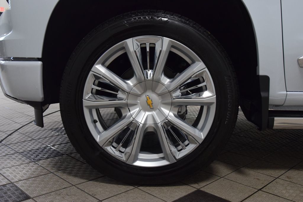 2026 Chevrolet Silverado 1500 4WD Crew Cab 147" High Country - 23014887 - 27