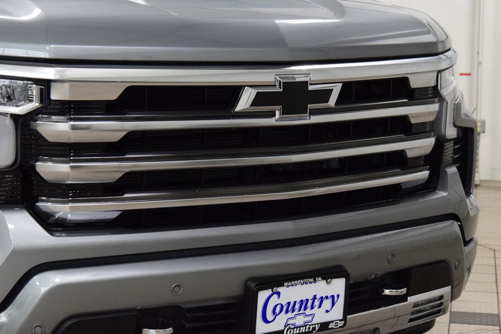 2026 Chevrolet Silverado 1500 4WD Crew Cab 147" High Country - 23018802 - 10