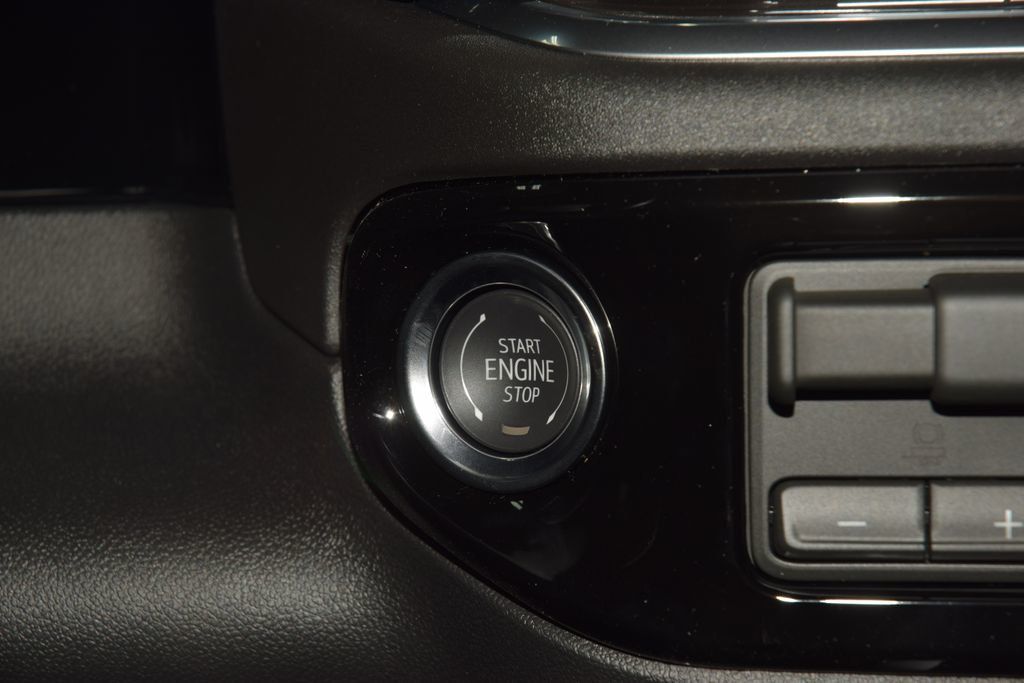 2026 Chevrolet Silverado 1500 4WD Crew Cab 147" High Country - 23018802 - 35