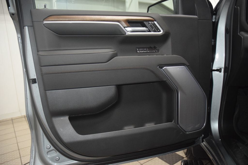 2026 Chevrolet Silverado 1500 4WD Crew Cab 147" High Country - 23018802 - 46