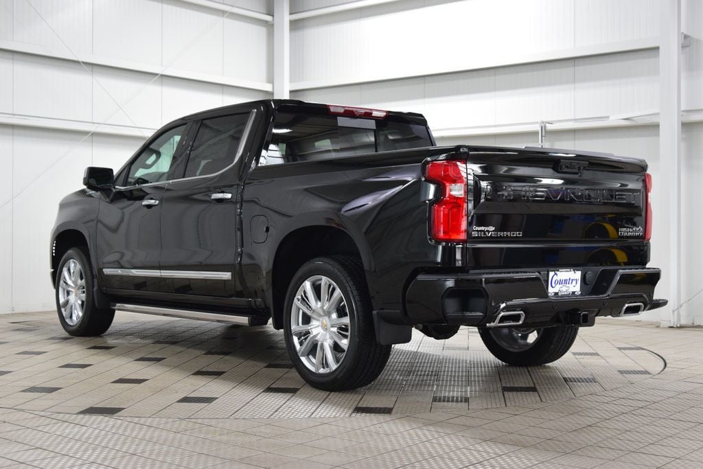 2026 Chevrolet Silverado 1500 4WD Crew Cab 147" High Country - 23020394 - 5