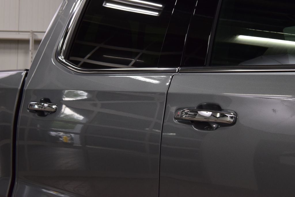 2026 Chevrolet Silverado 1500 4WD Crew Cab 147" High Country - 23021693 - 18