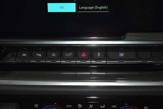 2026 Chevrolet Silverado 1500 4WD Crew Cab 147" High Country - 23021693 - 32