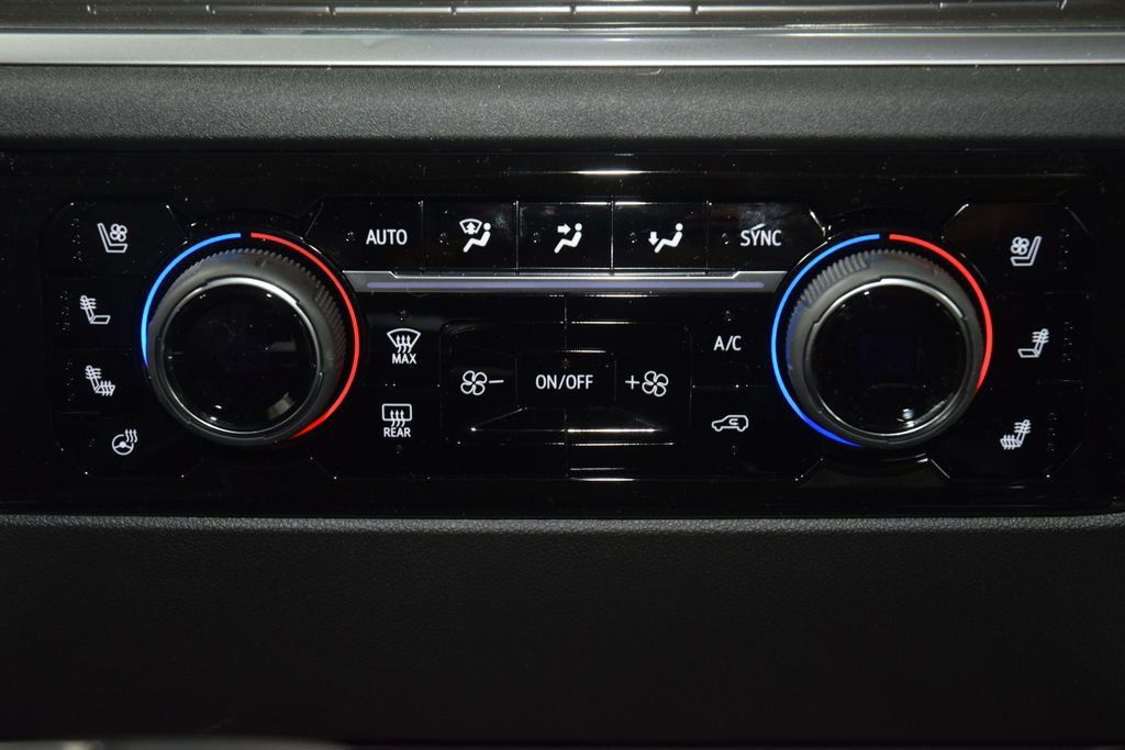 2026 Chevrolet Silverado 1500 4WD Crew Cab 147" High Country - 23021693 - 33