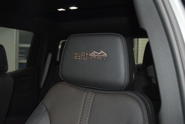 2026 Chevrolet Silverado 1500 4WD Crew Cab 147" High Country - 23021693 - 41