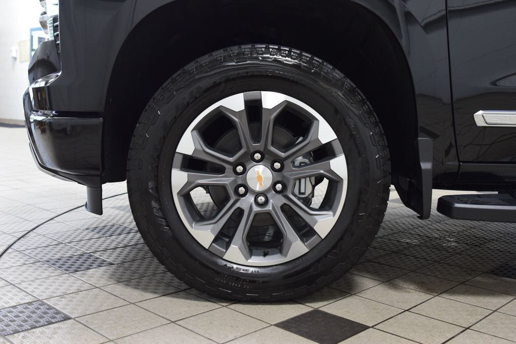 2026 Chevrolet Silverado 1500 4WD Crew Cab 147" High Country - 23024068 - 27