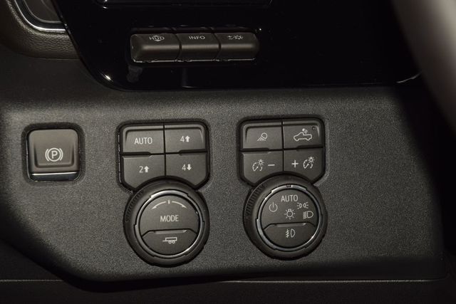 2026 Chevrolet Silverado 1500 4WD Crew Cab 147" High Country - 23024068 - 35