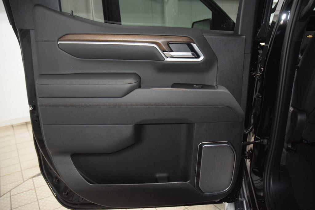 2026 Chevrolet Silverado 1500 4WD Crew Cab 147" High Country - 23024068 - 46