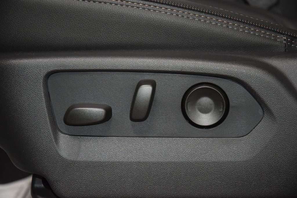 2026 Chevrolet Silverado 1500 4WD Crew Cab 147" High Country - 23024091 - 41