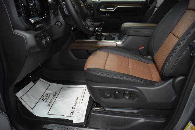 2026 Chevrolet Silverado 1500 4WD Crew Cab 147" High Country - 23062191 - 40
