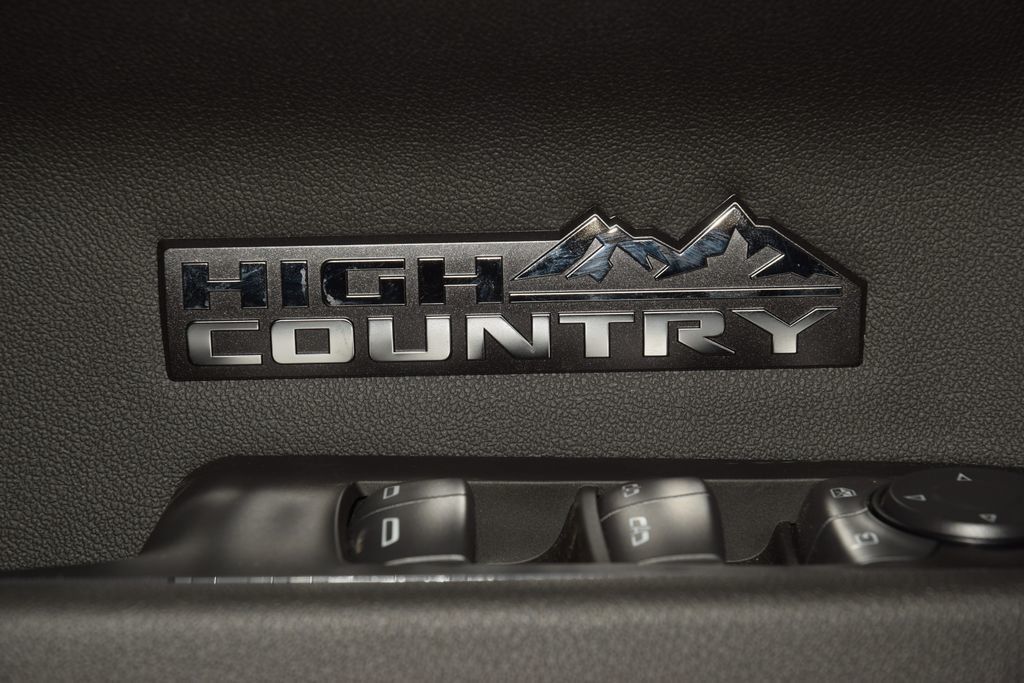 2026 Chevrolet Silverado 1500 4WD Crew Cab 147" High Country - 23062191 - 51
