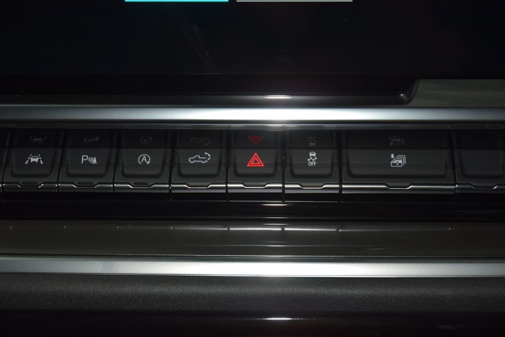 2026 Chevrolet Silverado 1500 4WD Crew Cab 147" High Country - 23062198 - 32