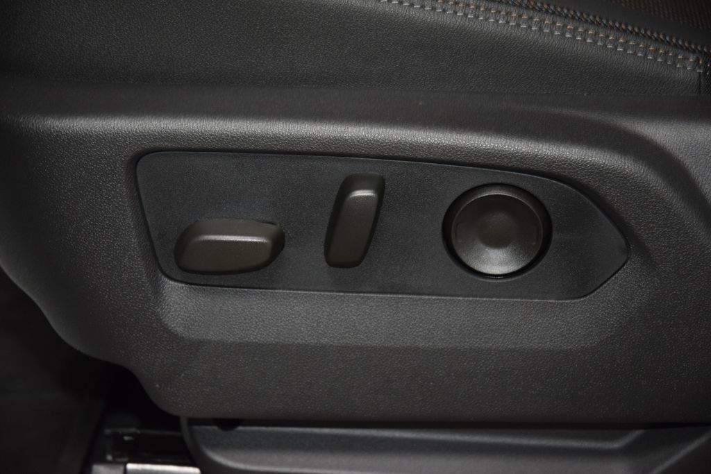 2026 Chevrolet Silverado 1500 4WD Crew Cab 147" High Country - 23062198 - 41