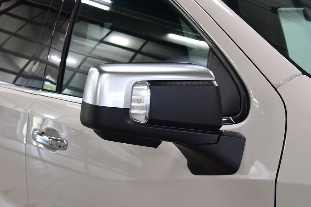 2026 Chevrolet Silverado 1500 4WD Crew Cab 147" High Country - 23062201 - 17