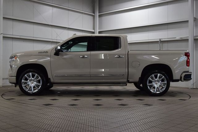 2026 Chevrolet Silverado 1500 4WD Crew Cab 147" High Country - 23062201 - 3