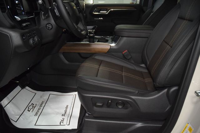2026 Chevrolet Silverado 1500 4WD Crew Cab 147" High Country - 23062201 - 40