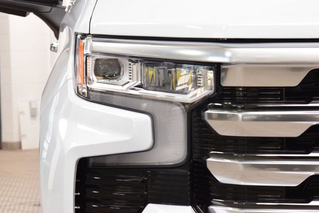 2026 Chevrolet Silverado 1500 4WD Crew Cab 147" High Country - 23062290 - 11