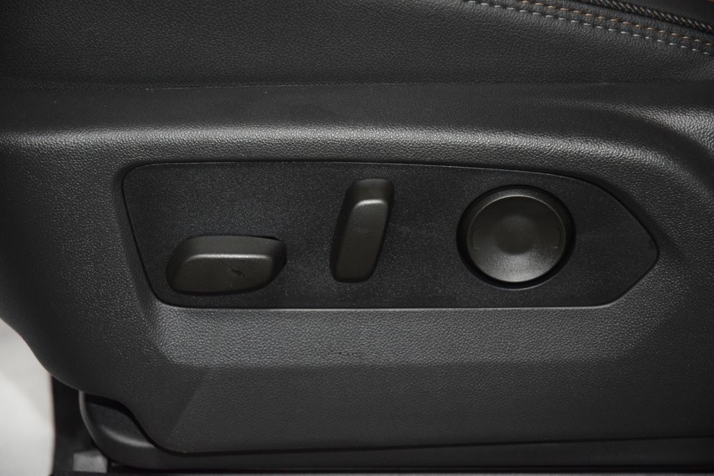 2026 Chevrolet Silverado 1500 4WD Crew Cab 147" High Country - 23062290 - 40