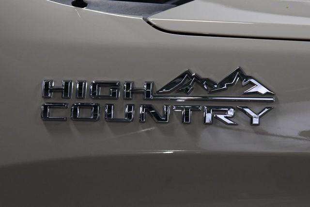 2026 Chevrolet Silverado 1500 4WD Crew Cab 147" High Country - 23071444 - 16