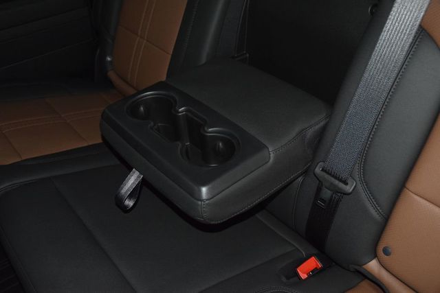 2026 Chevrolet Silverado 1500 4WD Crew Cab 147" High Country - 23071444 - 45