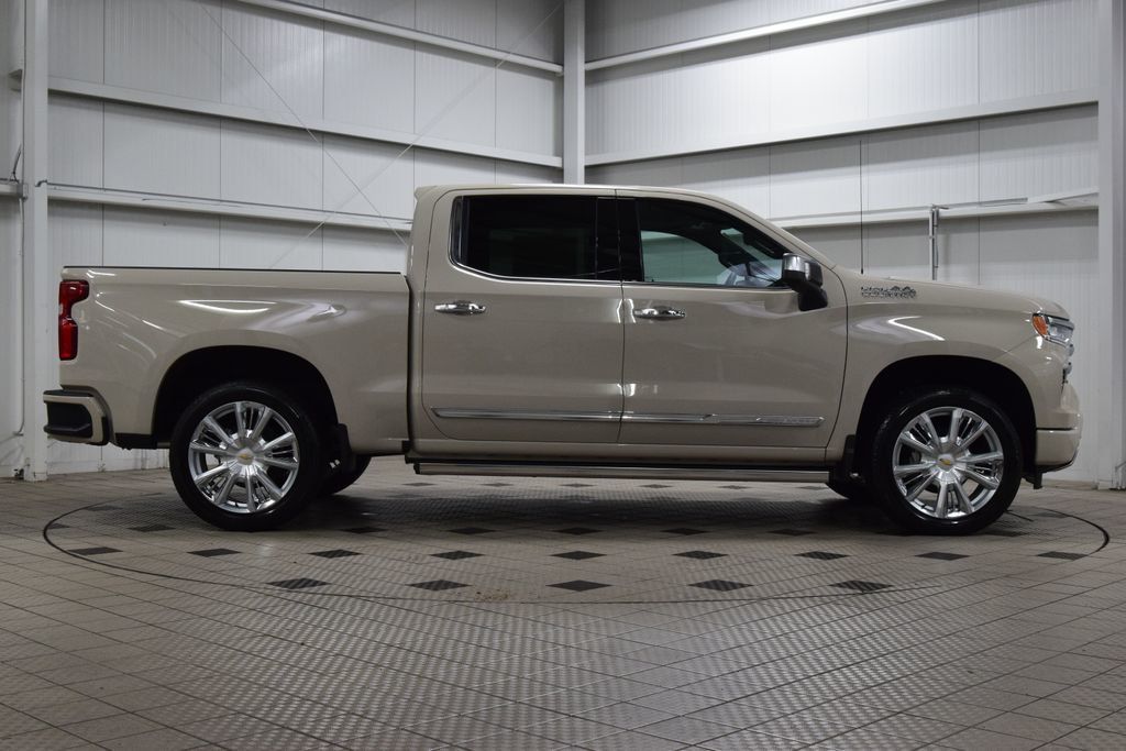 2026 Chevrolet Silverado 1500 4WD Crew Cab 147" High Country - 23071444 - 8